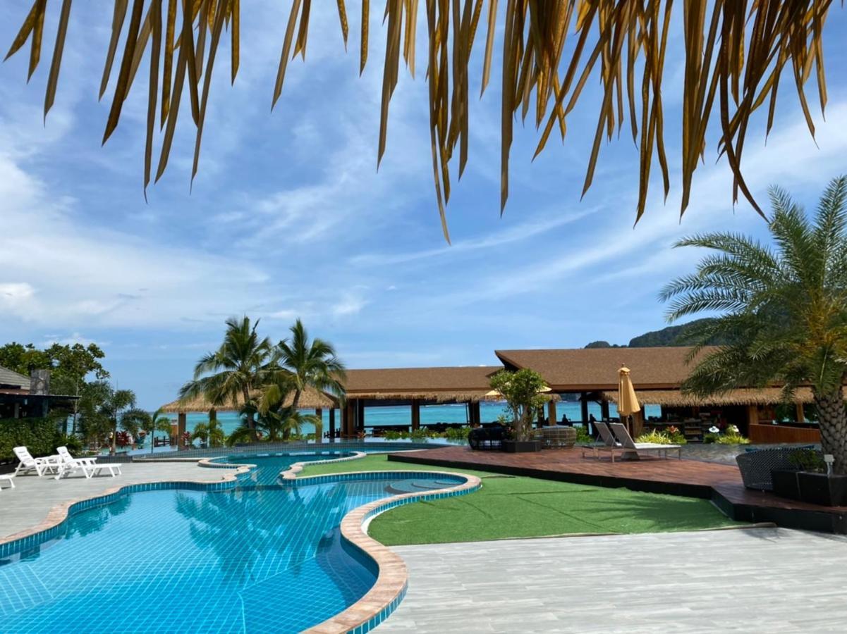 U Rip Resort Phi Phi Hotel Exterior photo