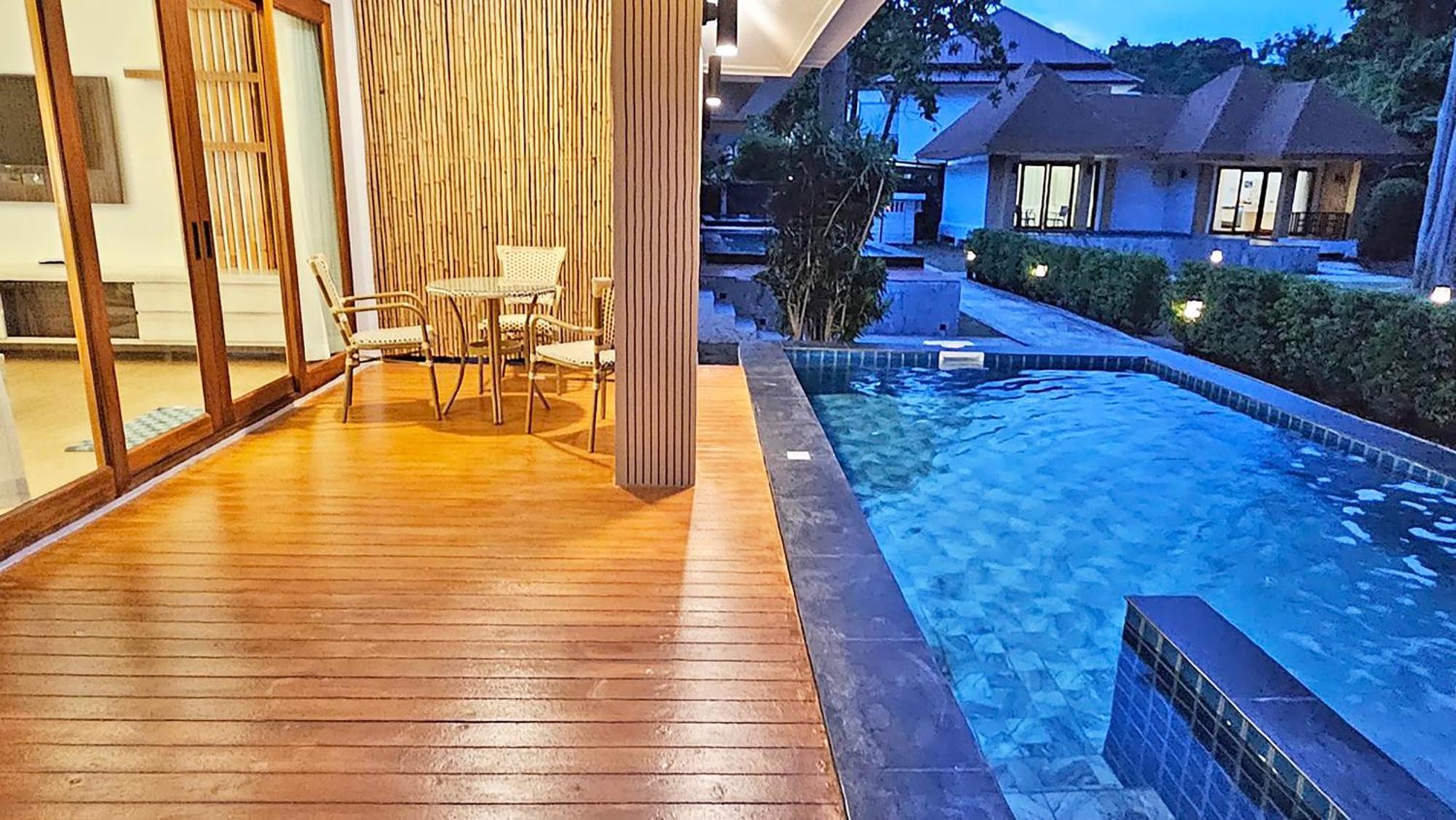 U Rip Resort Phi Phi Hotel Room photo