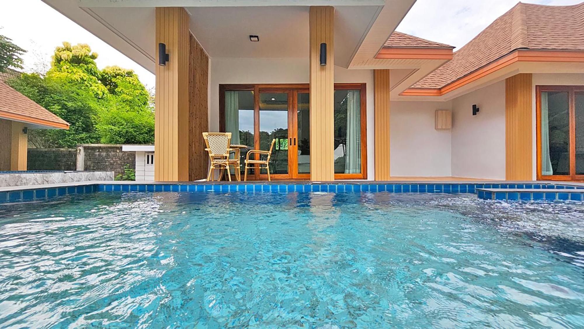 U Rip Resort Phi Phi Hotel Room photo